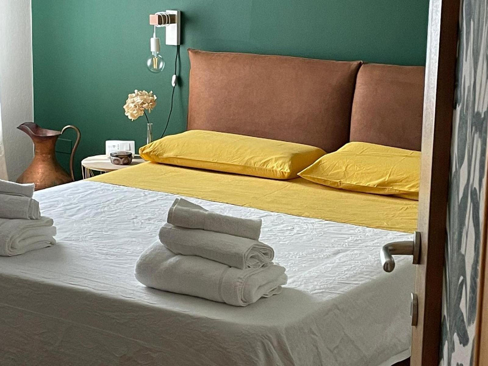 Casa Sivori Sul Lago Di Garda Con Ampio Giardino Desenzano del Garda Bagian luar foto