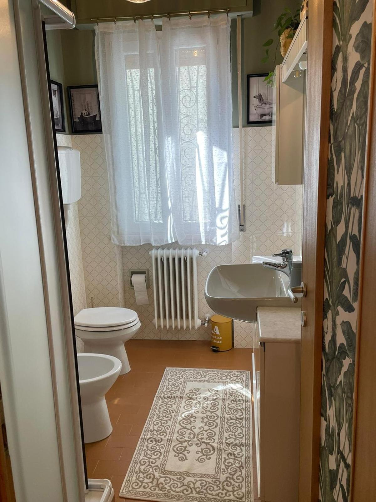 Casa Sivori Sul Lago Di Garda Con Ampio Giardino Desenzano del Garda Bagian luar foto