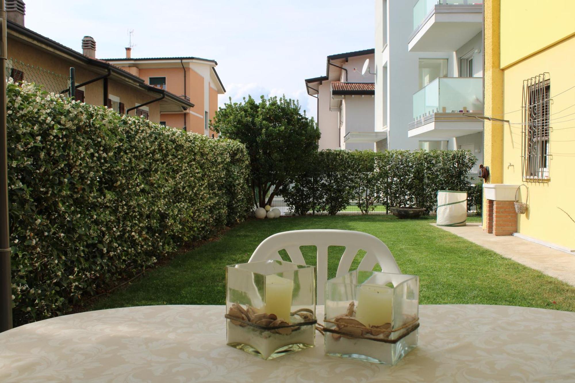 Casa Sivori Sul Lago Di Garda Con Ampio Giardino Desenzano del Garda Bagian luar foto